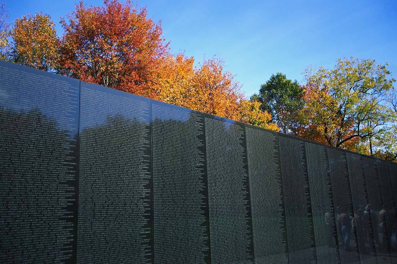 Lin Vietnam Memorial